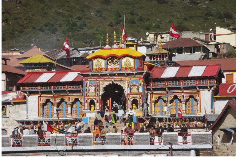 Badrinath Temple | Story | Location | Yatra | How to Reach