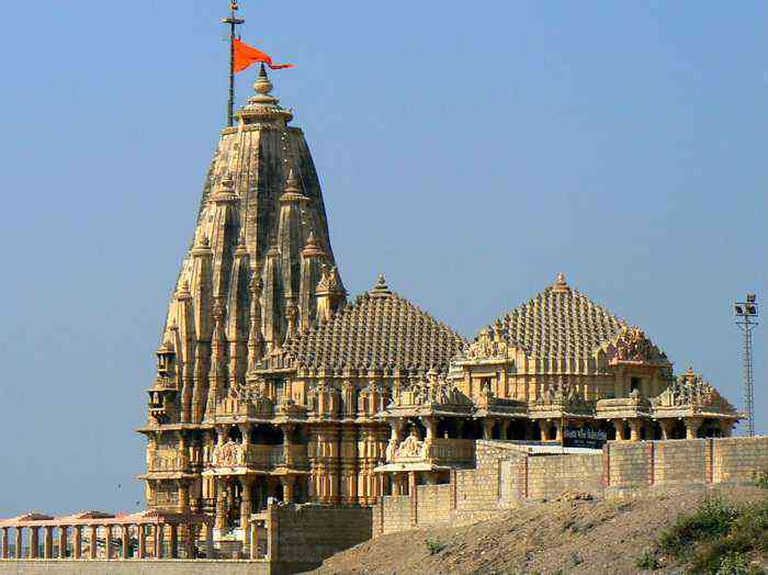 Top 50 Famous Temples in India - Dwarkadhish Temple, Dwarka