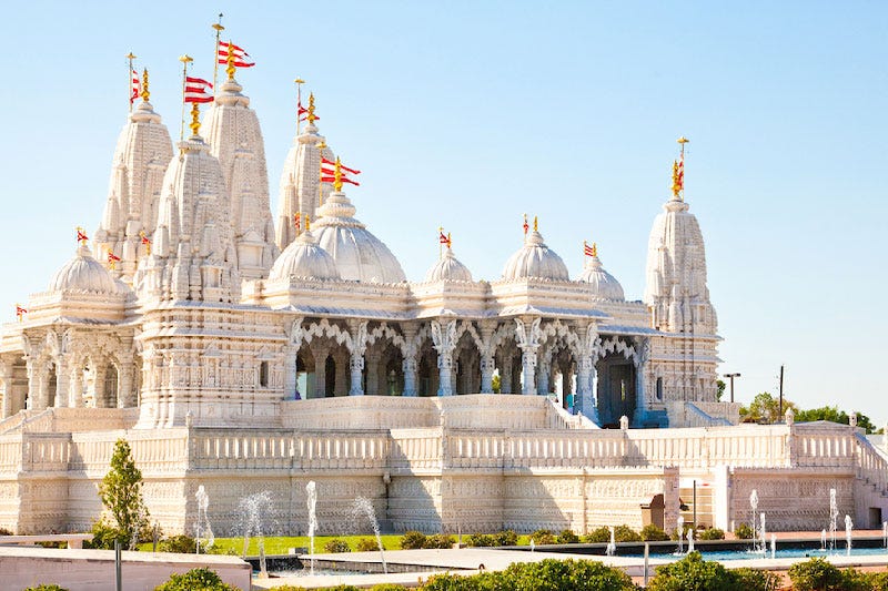 What goes on in Hindu Temples in the United States?