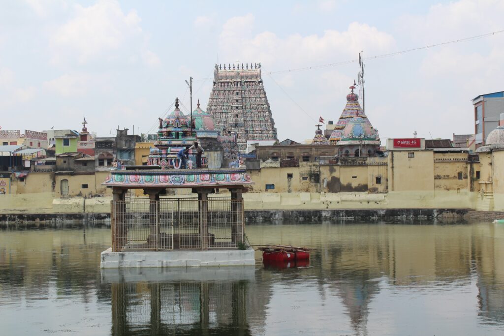 Oldest Hindu Temple in The World - Adi Kumbeshwarar Temple