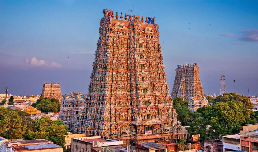 Oldest Hindu Temple in The World - Meenakshi Temple