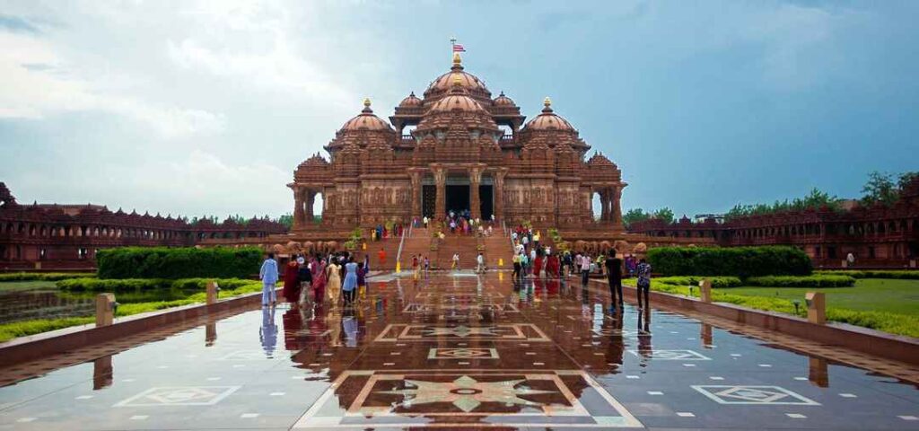 Famous Temples To Visit in India Once in Your lifetime