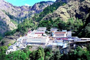 Who found the Mata Vaishno Devi Temple for the first time